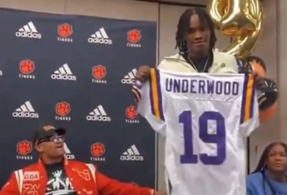 LSU Tigers Land Major Commitment From Top QB in the Nation